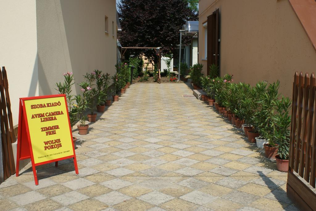 Rona Vendeghaz Hotel Hajdúszoboszló Екстериор снимка