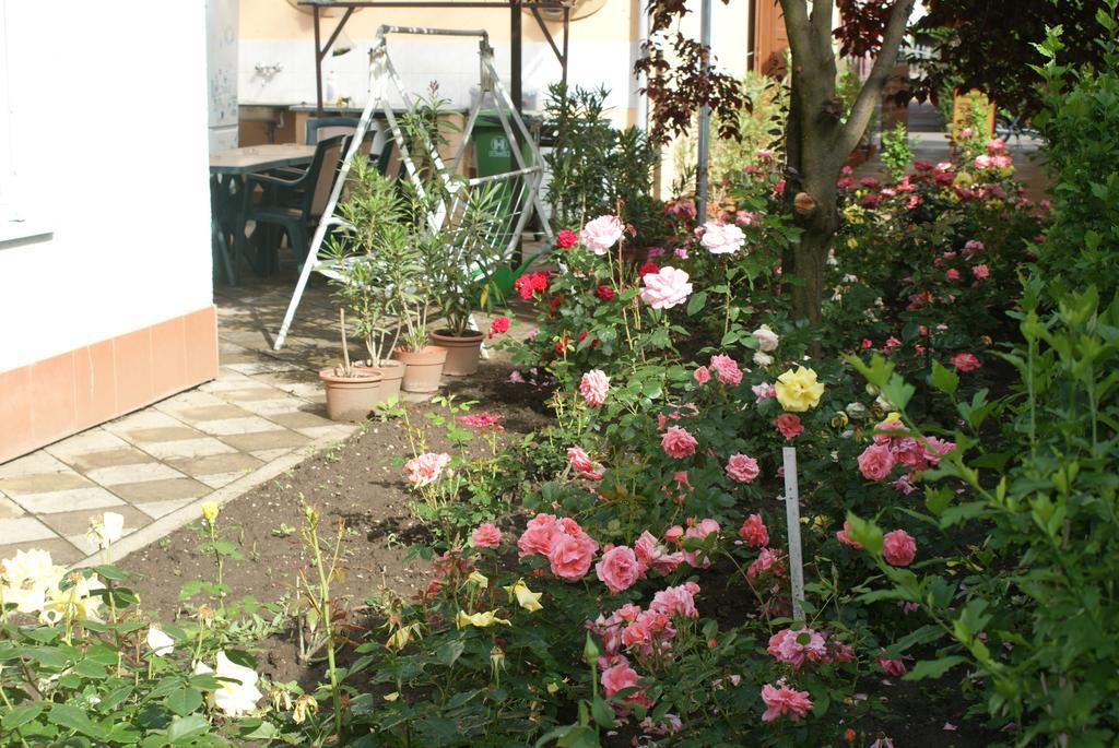 Rona Vendeghaz Hotel Hajdúszoboszló Екстериор снимка